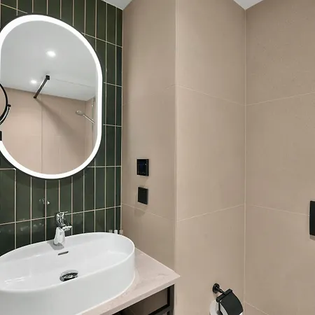Hotel Campanile Center 3*