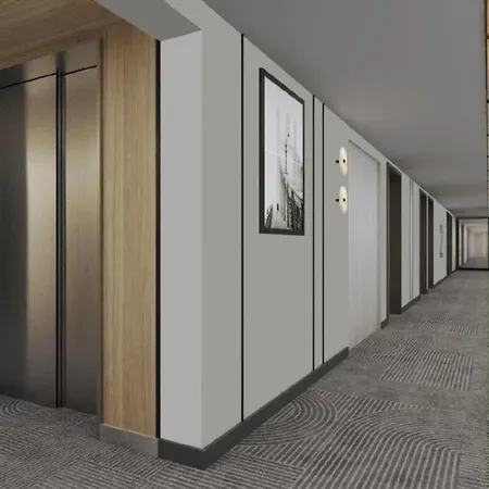 Hotel Campanile Center